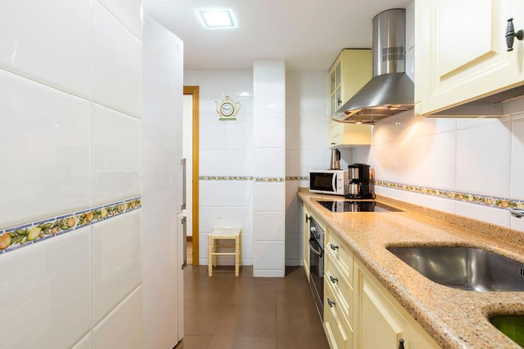 Ayala Beach Apartment Málaga Kültér fotó