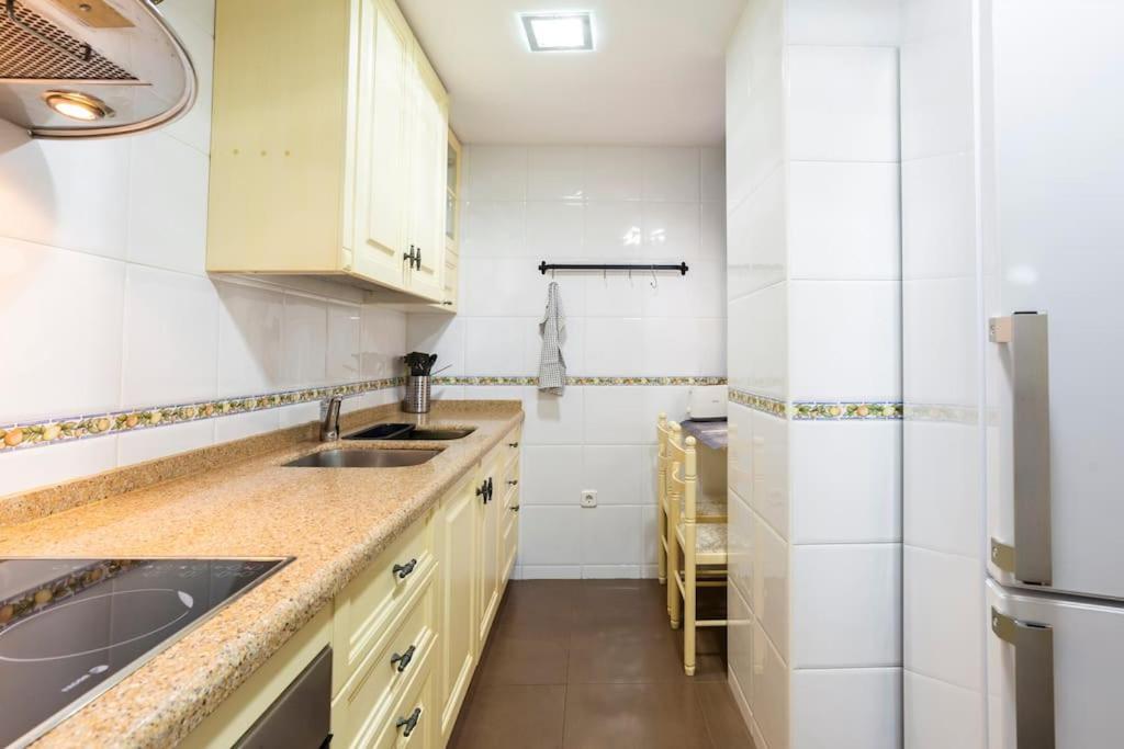 Ayala Beach Apartment Málaga Kültér fotó